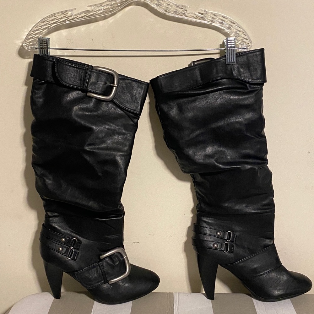Gorgeous knee high boots - Picture 5 of 6